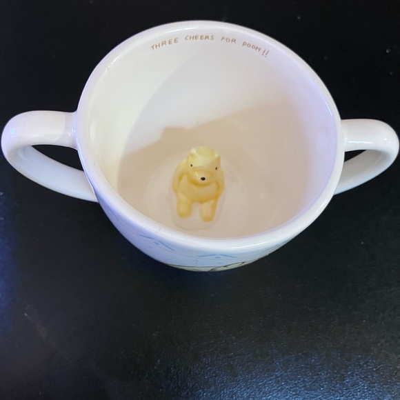 Winnie. The poo small cup with poo sitting inside-2 handles - Picture 8 of 9